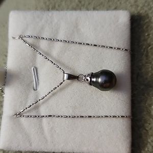 UNIQUE STERLING SILVER TAHITIAN PEARL W/ LOBSTER CLAW CLASP
